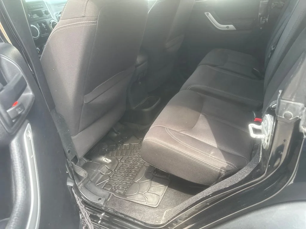 Used 2014 Black Jeep Unlimited Rubicon image 14