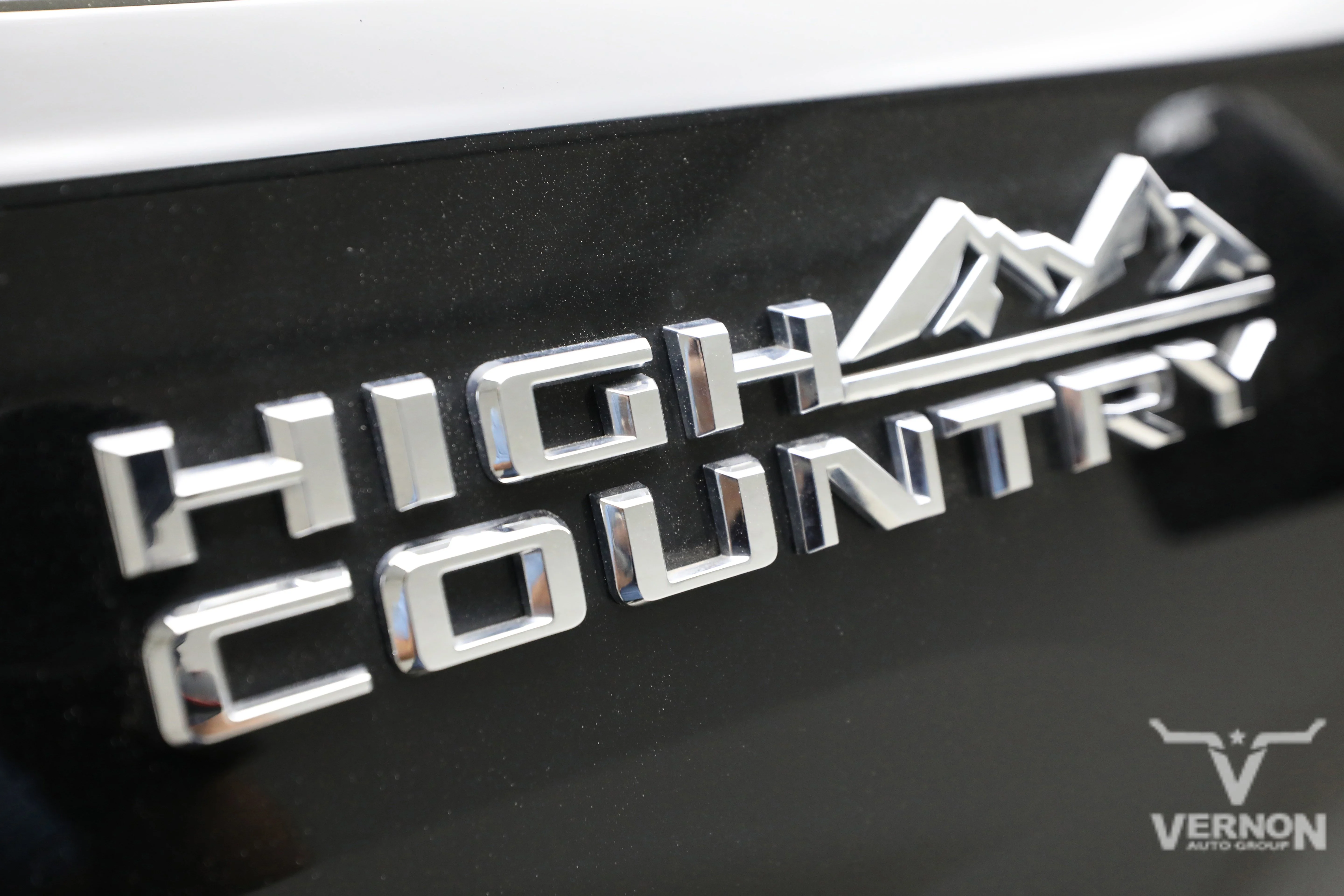 Pre-Owned 2024 Chevrolet Silverado 2500HD High Country Crew Cab 4x4