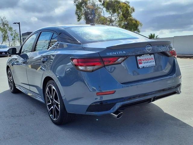 New 2025 Two-tone Atlantic Gray Metallic / Super Black Nissan SR image 10