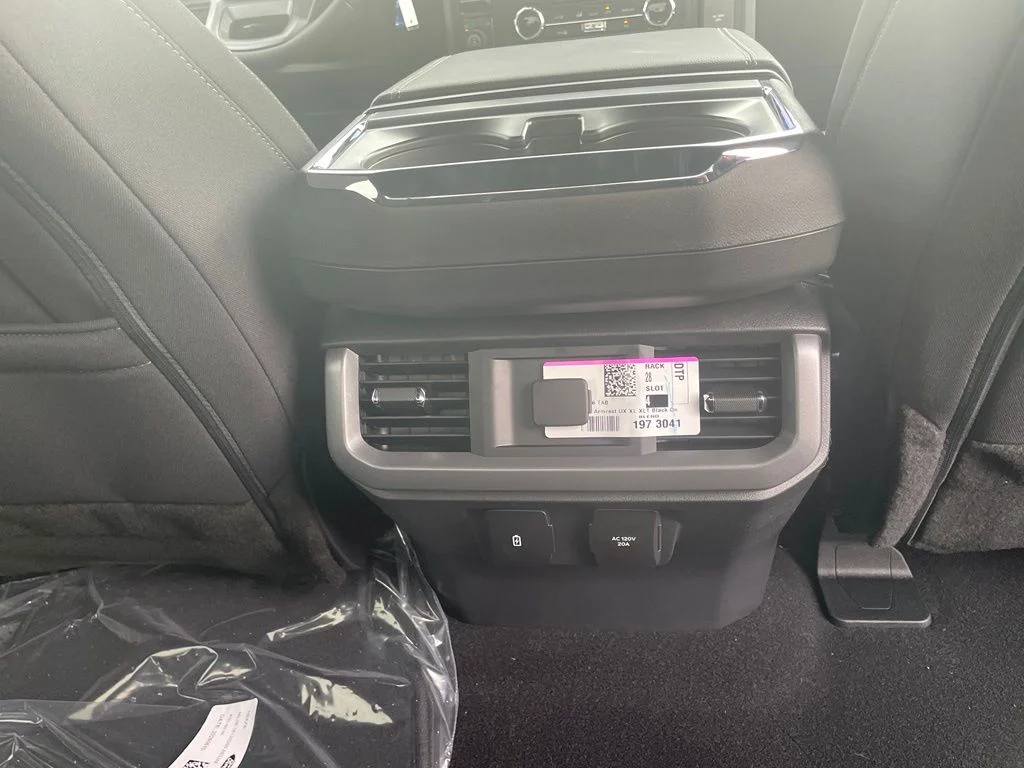 New 2026 Carbonized Gray Metallic Ford XLT image 32