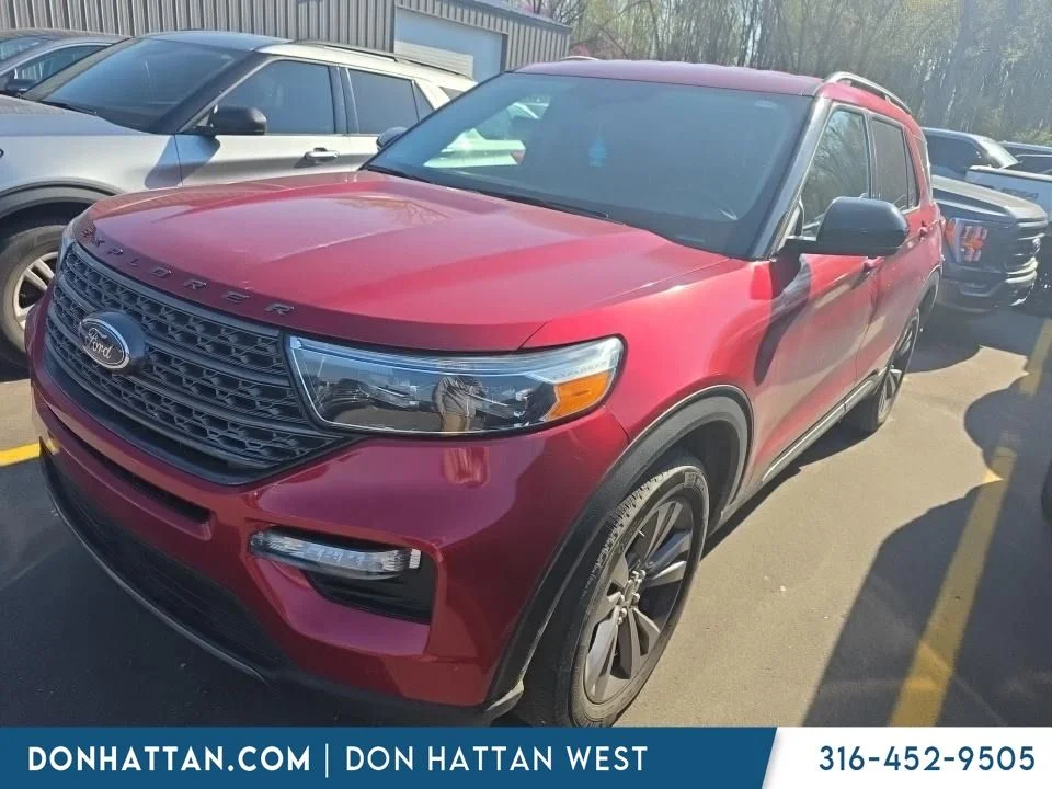 2022 Ford Explorer XLT 4WD's photo