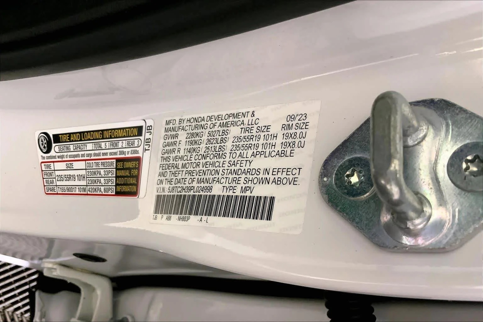 Certified Used 2023 Platinum White Pearl Acura BASE image 34