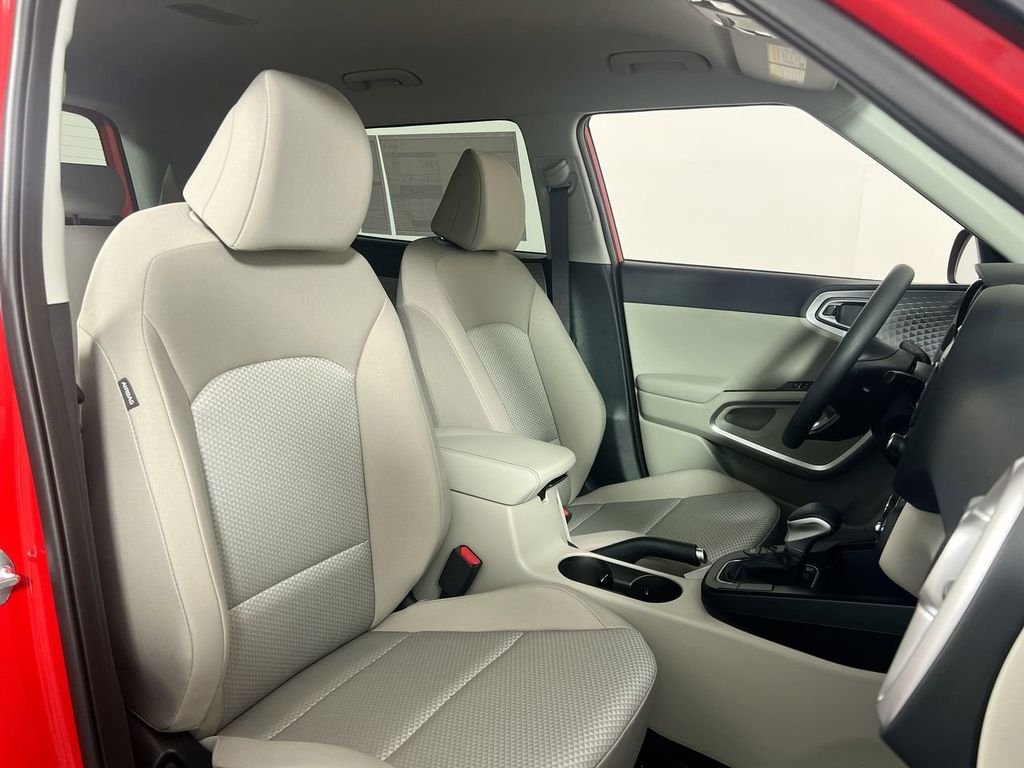 Used 2022 Red Kia LX image 30