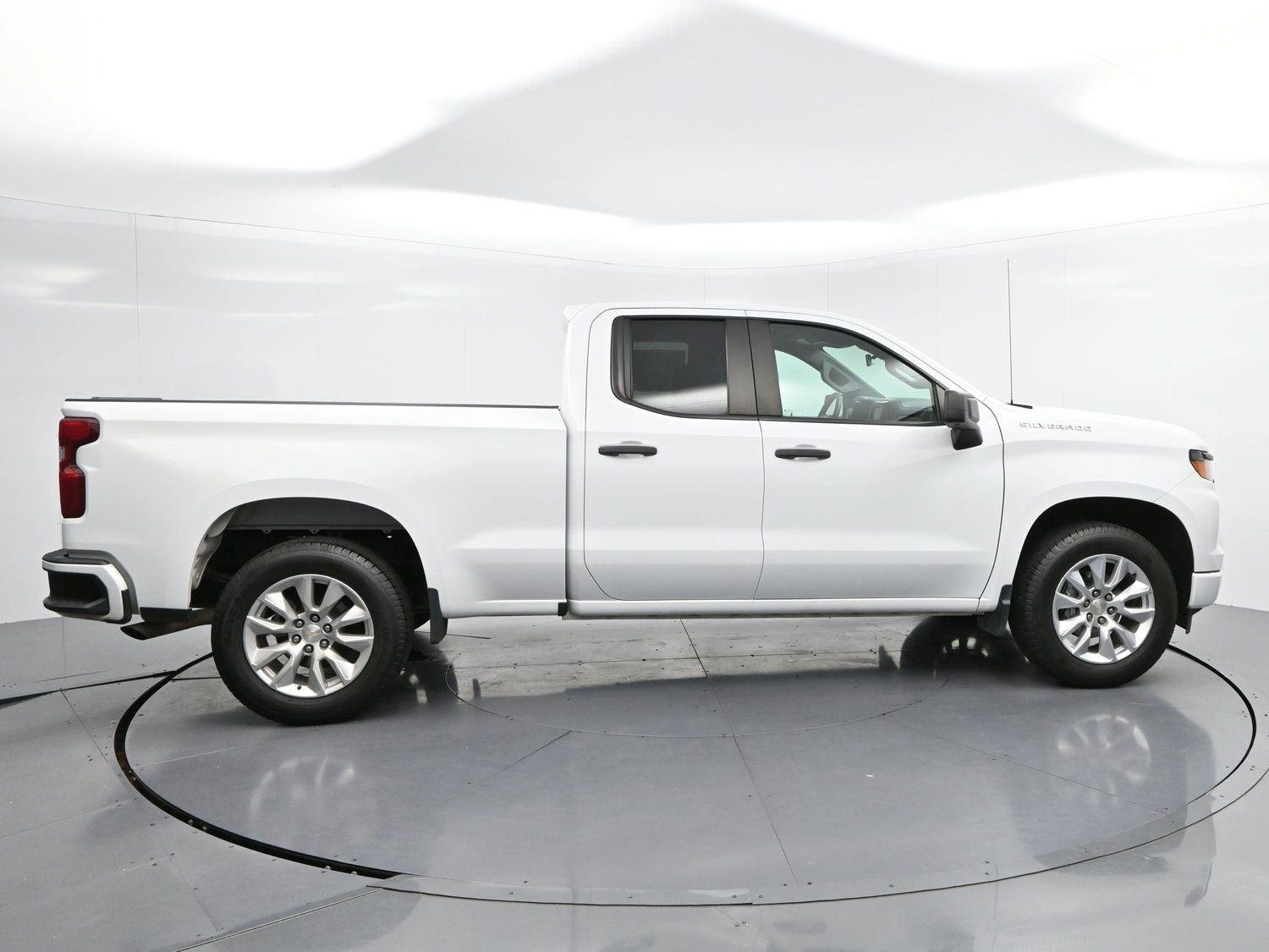 Used 2023 Summit White Chevrolet Custom image 8