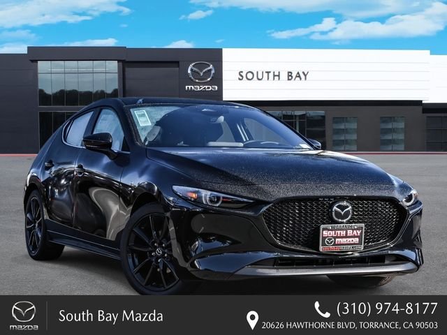 2026 Mazda CX-3 Premium MT 5-Door SKYACTIV's photo