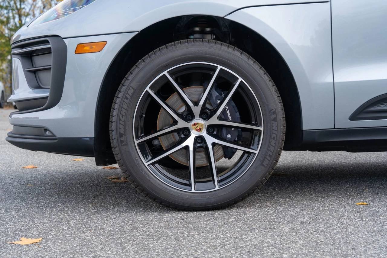 Used 2026  Porsche  image 11