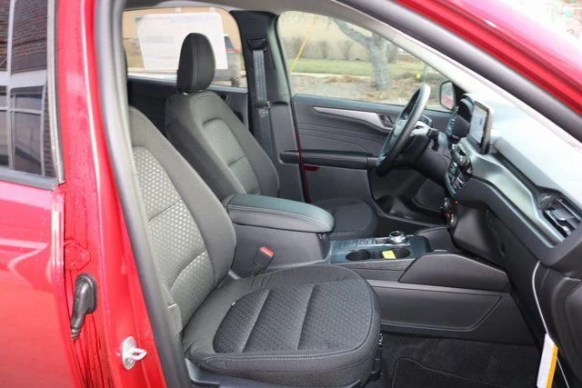 New 2026 Rapid Red Metallic Tinted Clearcoat Ford Active® image 26