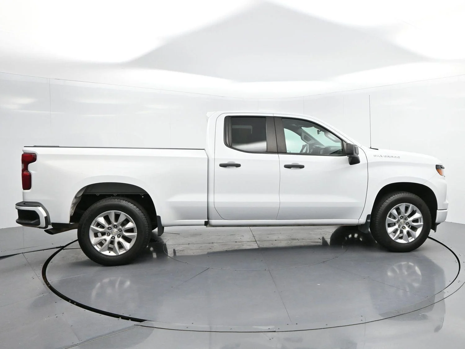 Used 2023 Summit White Chevrolet Custom image 8
