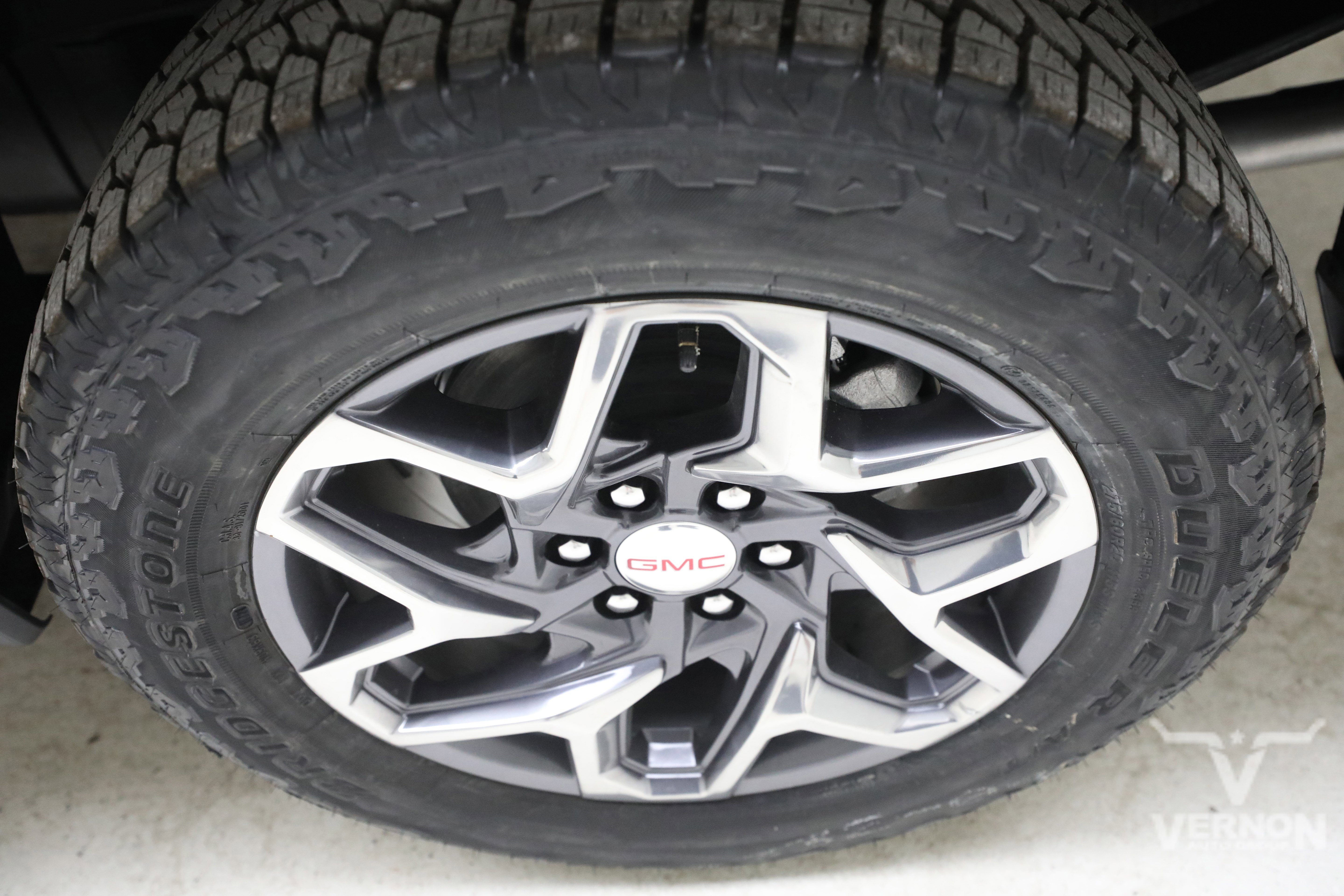 New 2026 Glacier White Tricoat GMC N image 30