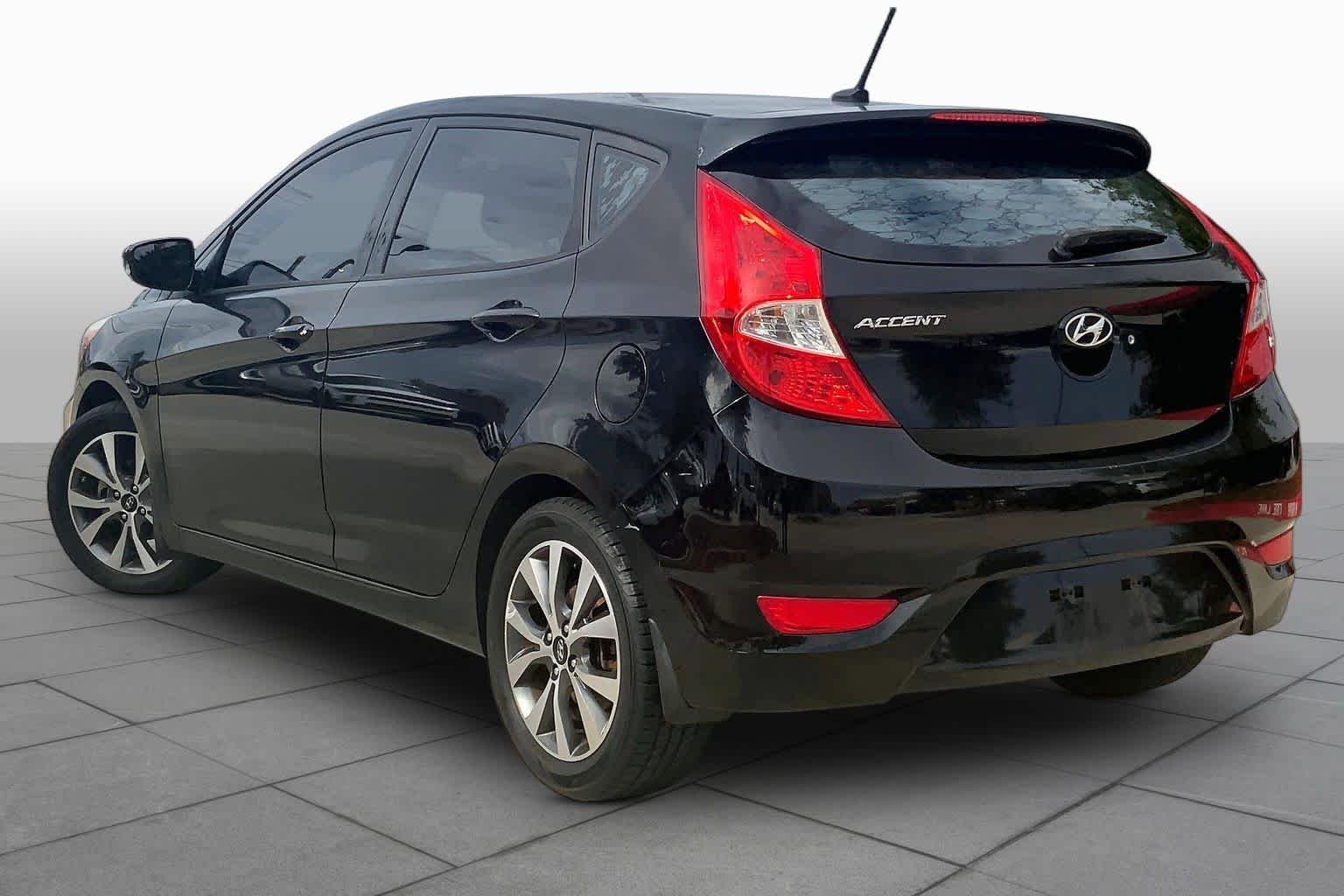 Used 2015 Ultra Black Pearl Hyundai Sport image 12