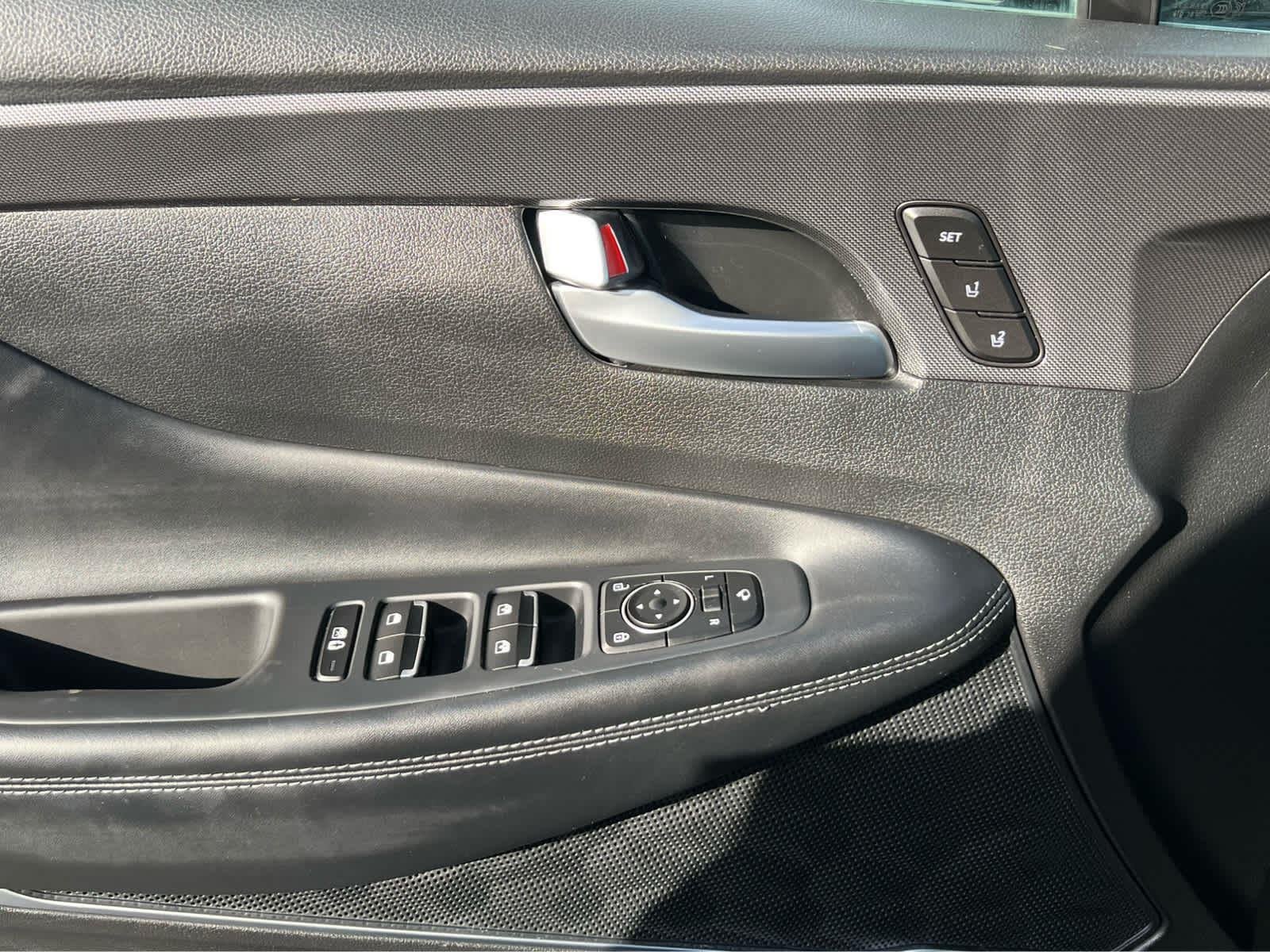 2023 Hyundai Santa Fe Limited HEV - Photo 31