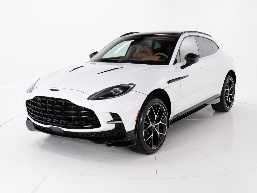 2026 Aston Martin DBX 707