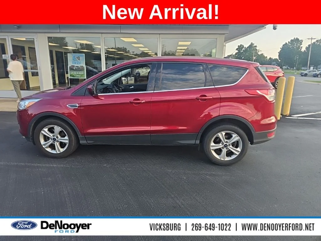 Used 2015 Ford Escape SE with VIN 1FMCU0GX9FUA41003 for sale in Vicksburg, MI