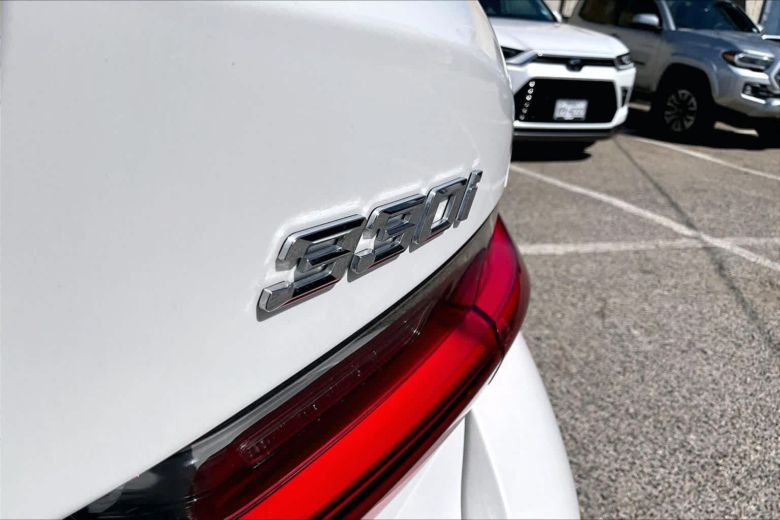 Used 2024 WHITE BMW 330i image 10