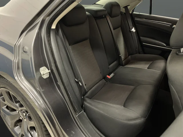 2023 Chrysler 300 Touring - Photo 27