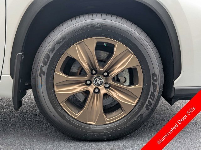 Used 2023 Beige Toyota Bronze Edition image 12