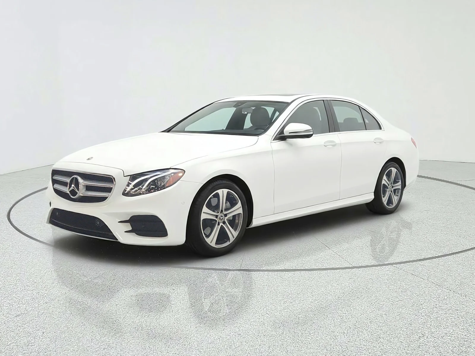 Used 2018 Polar White Mercedes-Benz E 300 RWD Sedan image 1