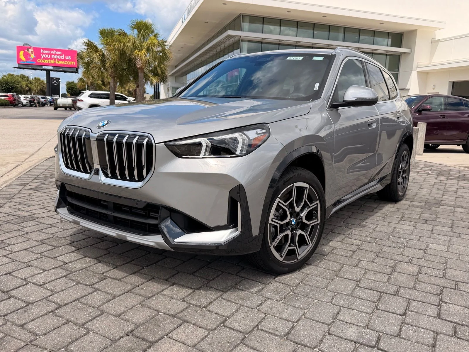 2026 BMW X1 xDrive28i's photo