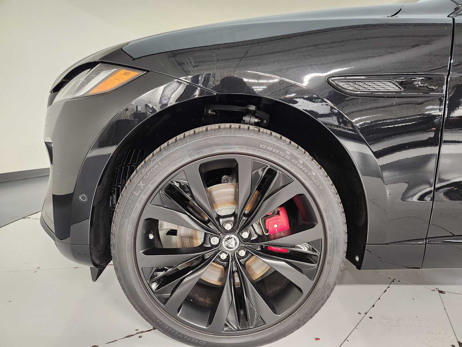 2026 Jaguar F-Pace R-Dynamic S - Photo 11