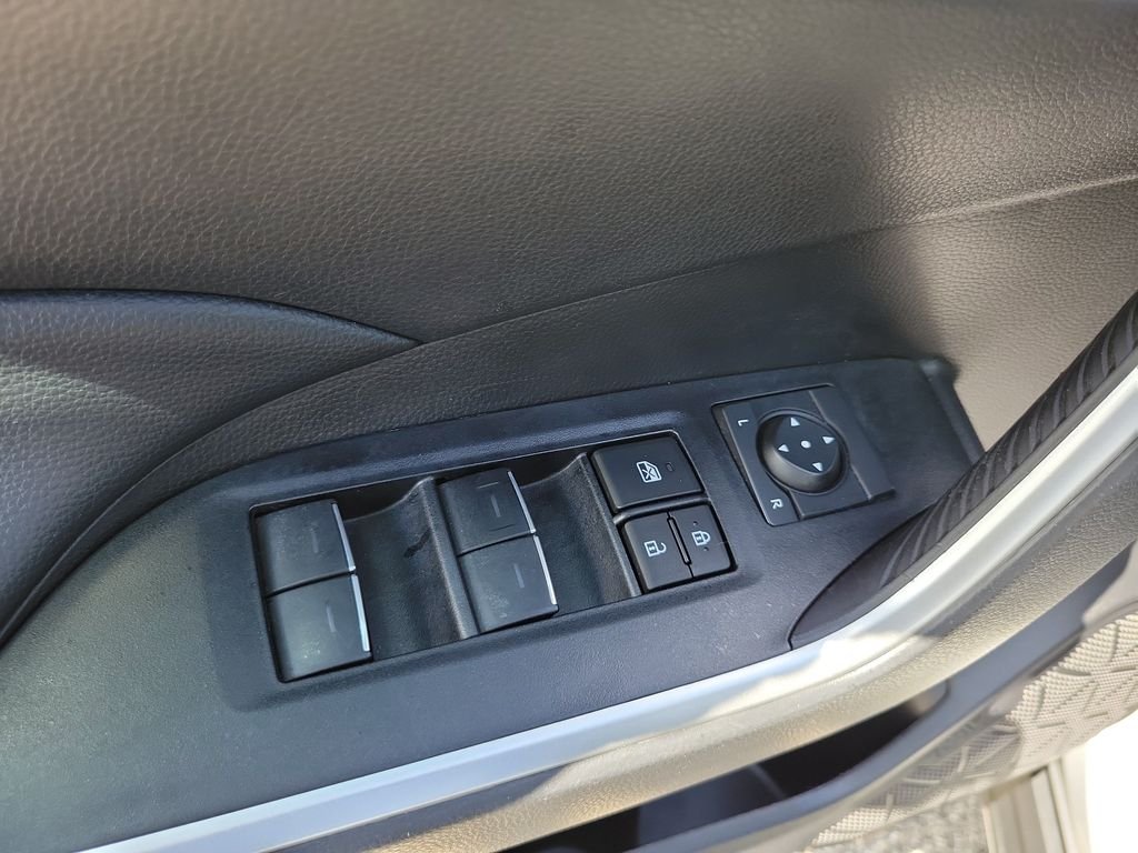 Used 2024 Silver Toyota XLE image 19