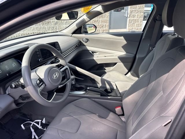 Certified Used 2024 Black Hyundai SE image 16