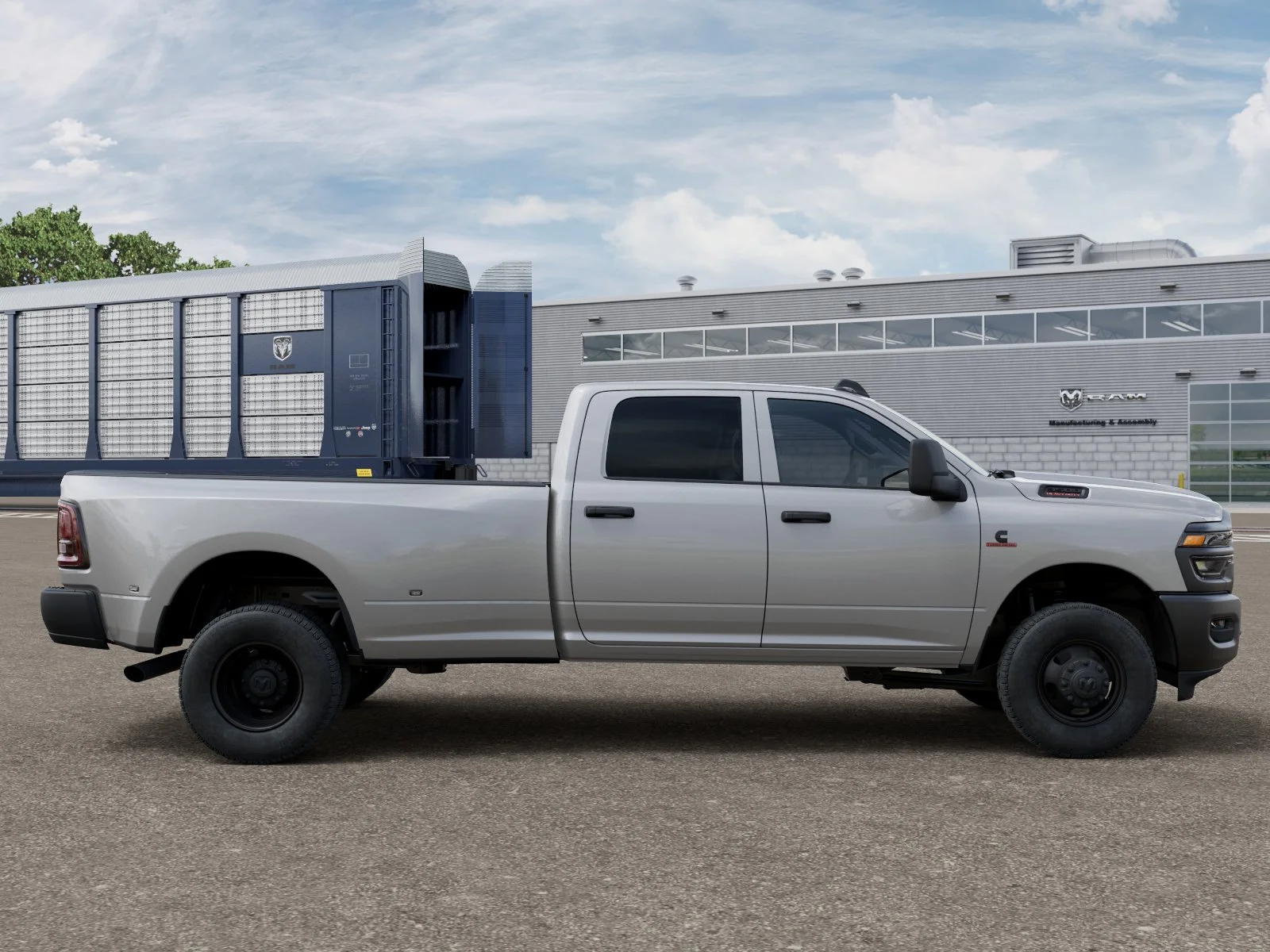 New 2026 Silver-Zynith Exterior Paint RAM Tradesman image 47