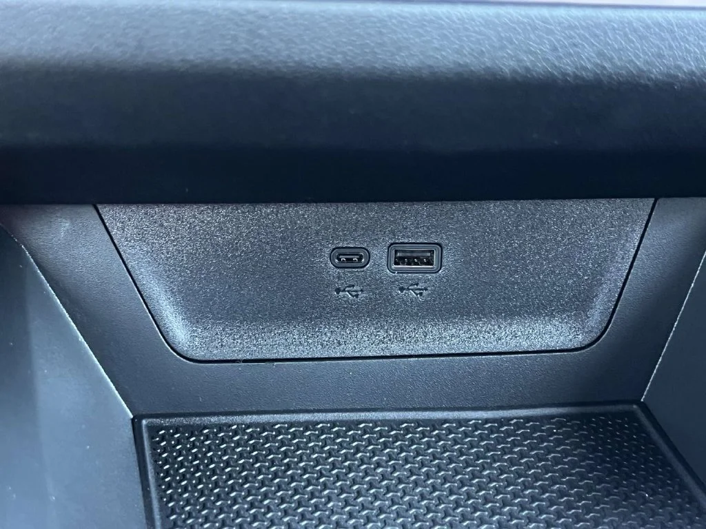 2027 Chevrolet Equinox LT - Photo 19