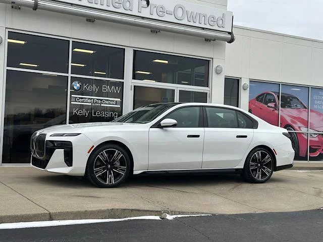 Certified Used 2023 Alpine White BMW 760i xDrive image 5