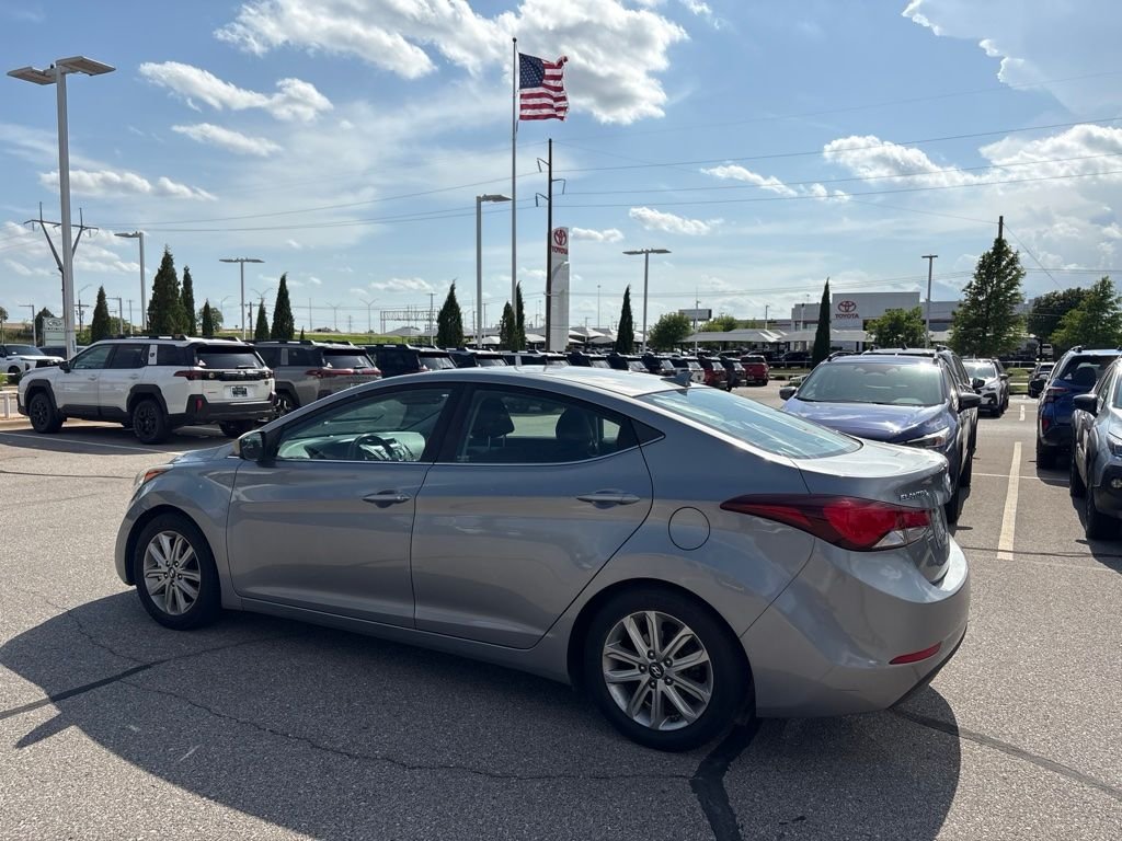 Used 2015 Gray Hyundai SE image 6