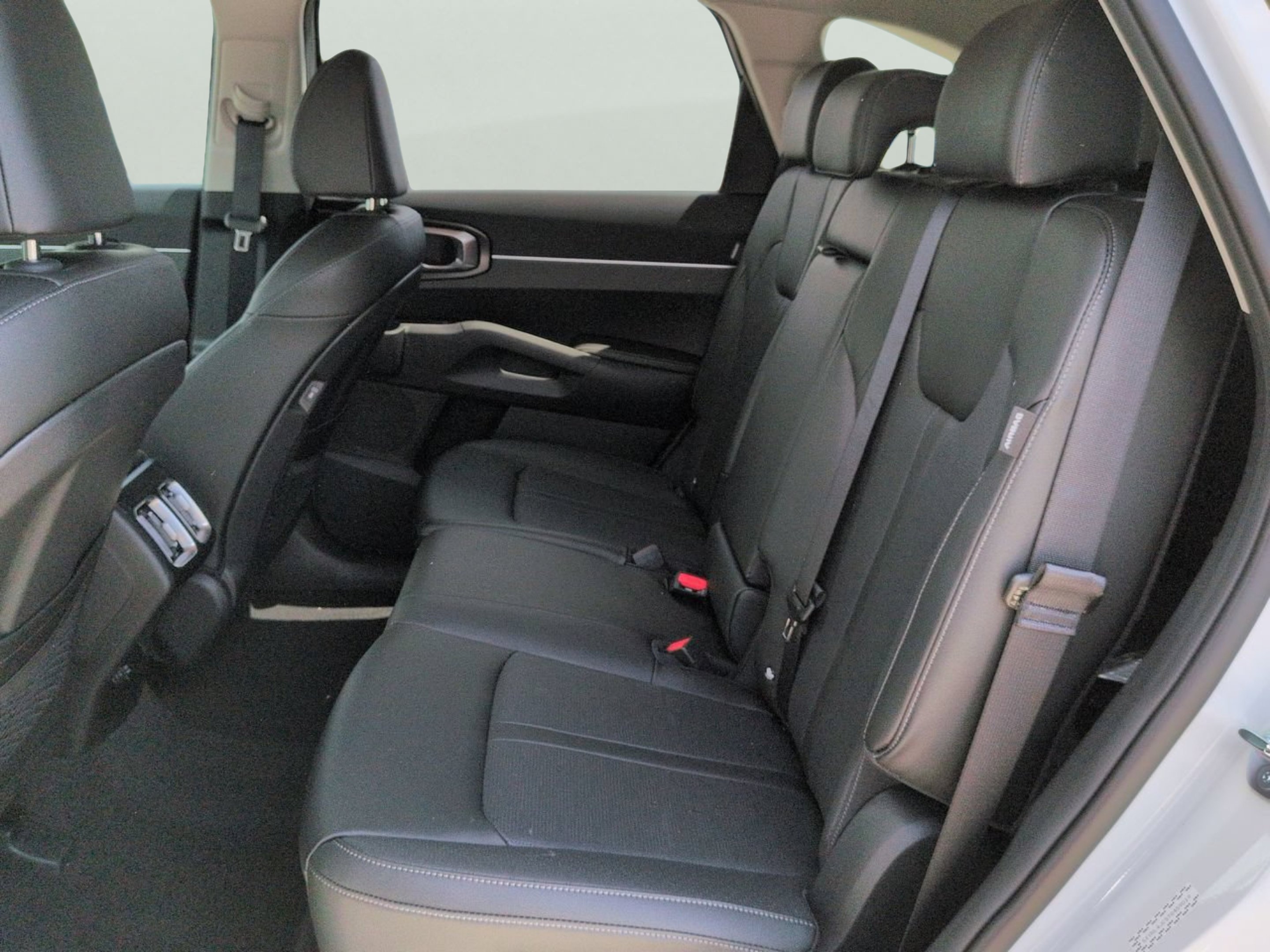 New 2026 Glacial White Pearl Kia S image 47