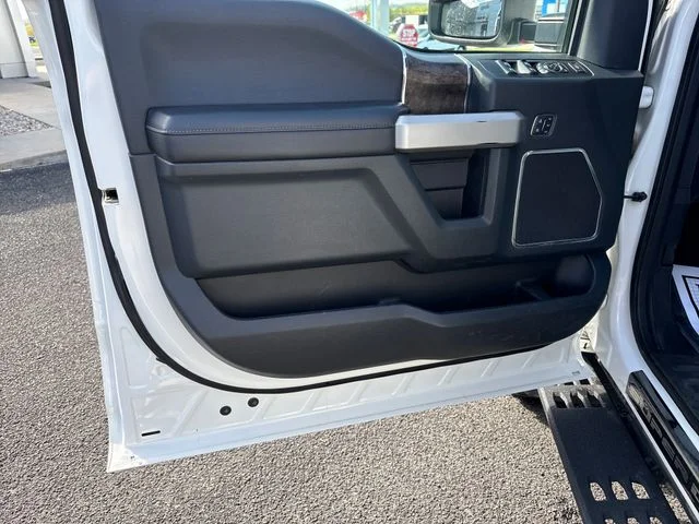 Used 2022 White Metallic Ford Lariat image 16