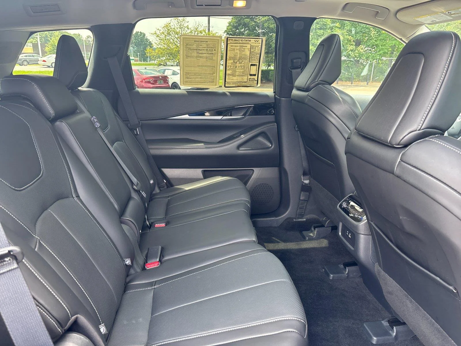 Used 2025 Mineral Black INFINITI PURE image 37