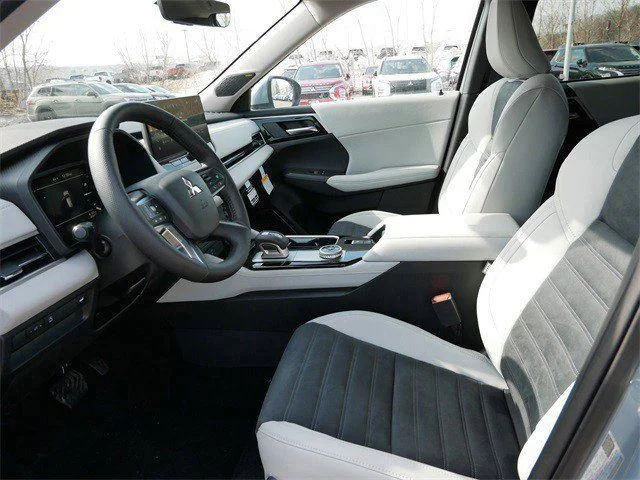 New 2026 Moonstone Gray Metallic Mitsubishi SE 1.5T S-AWC image 4