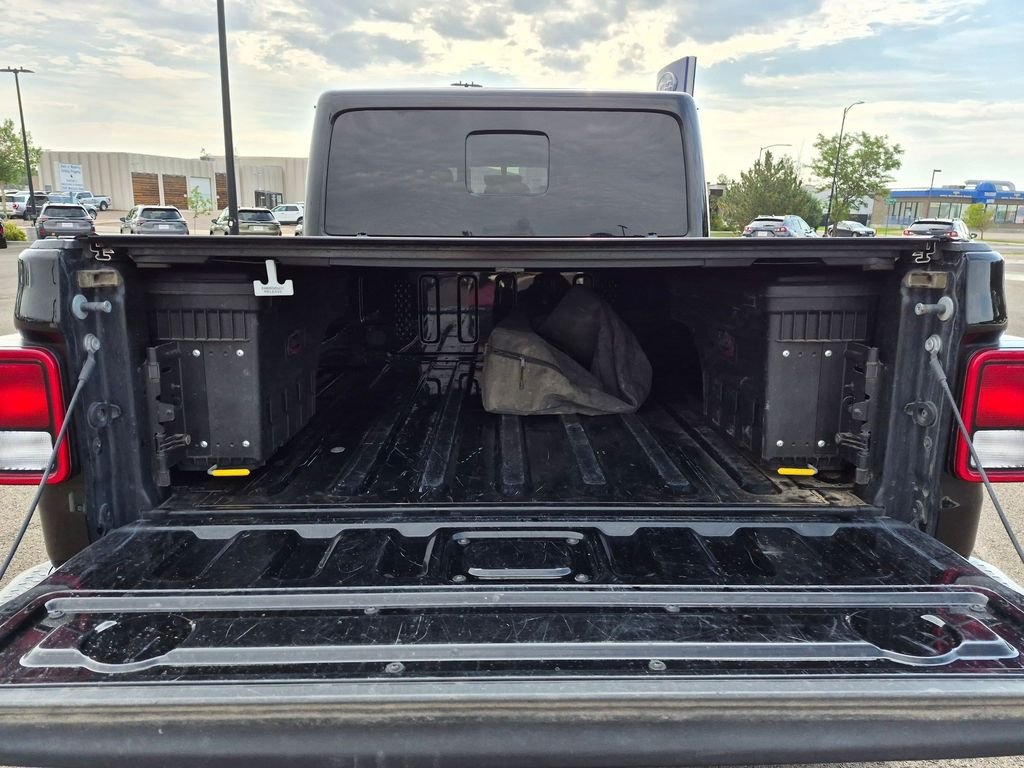 Certified Used 2023 Black Clearcoat Jeep Mojave image 6