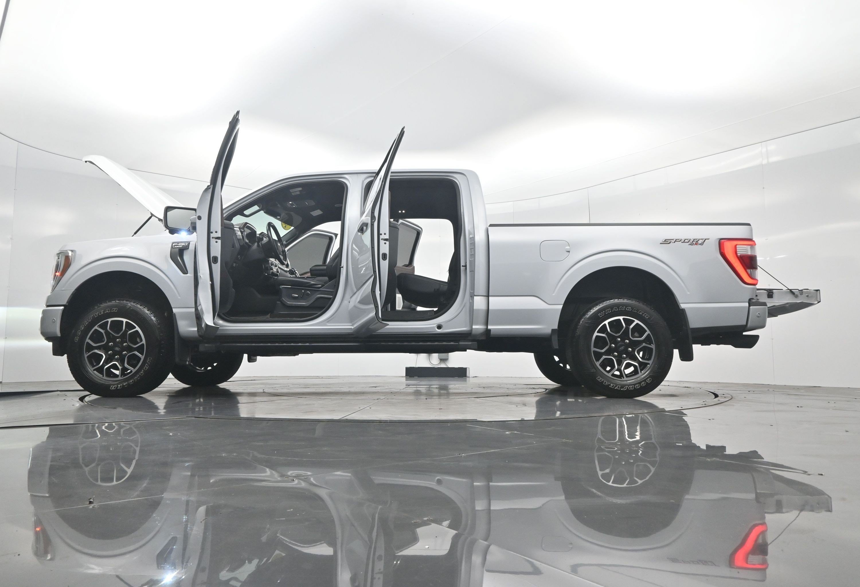 Certified Used 2021 White Metallic Ford LARIAT image 54