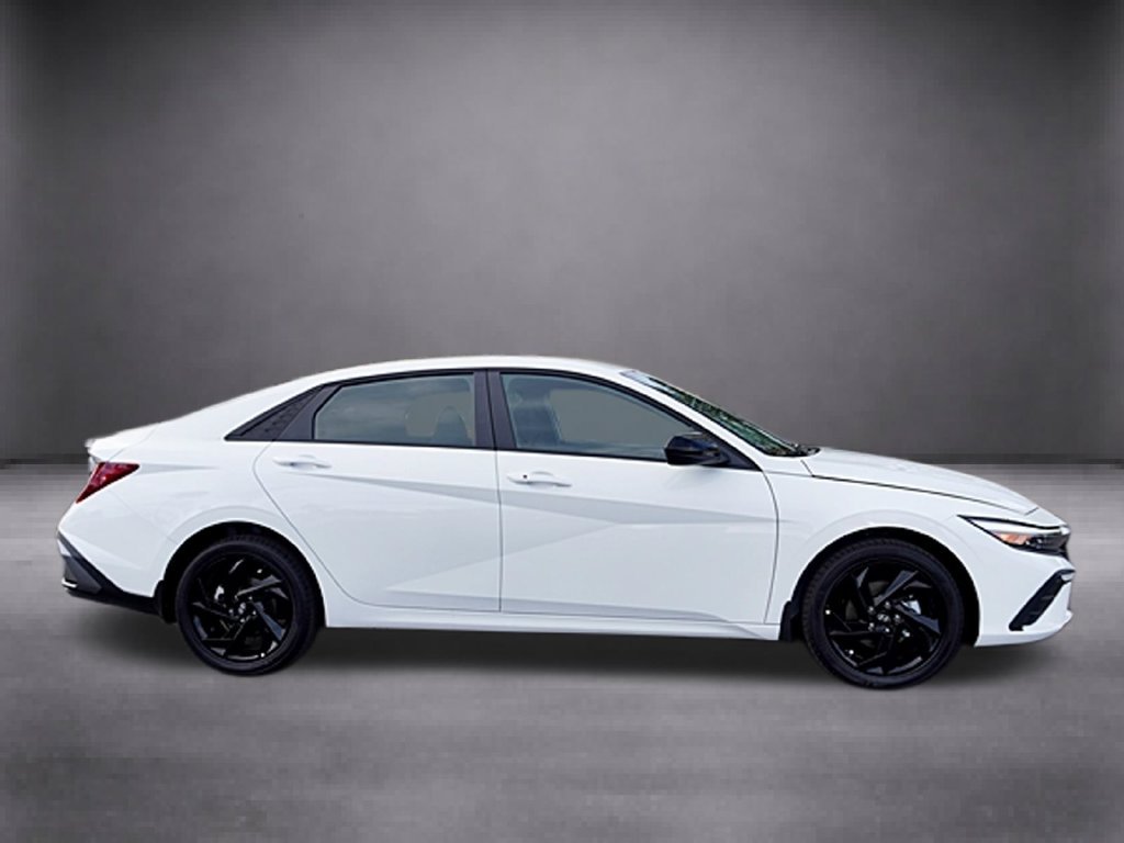 New 2026 White Hyundai SEL Sport image 7