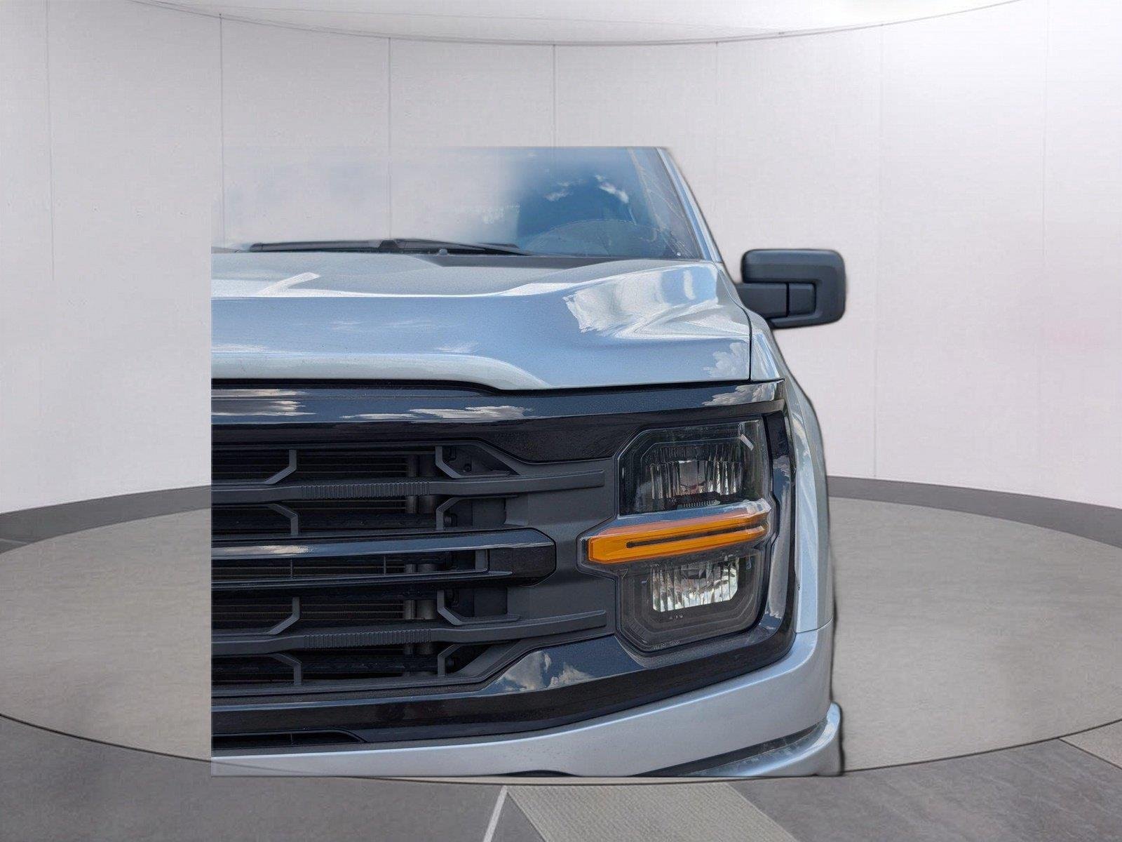 Used 2026 Iconic Silver Ford XLT image 12