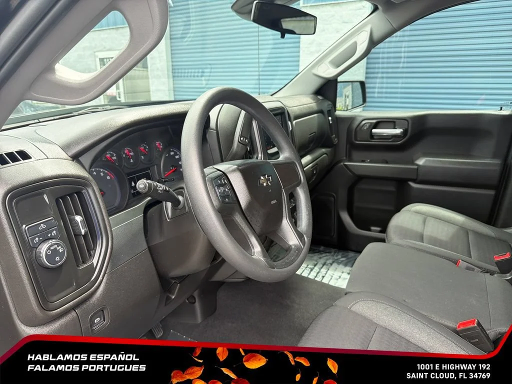 Used 2023 BLACK Chevrolet Custom image 16