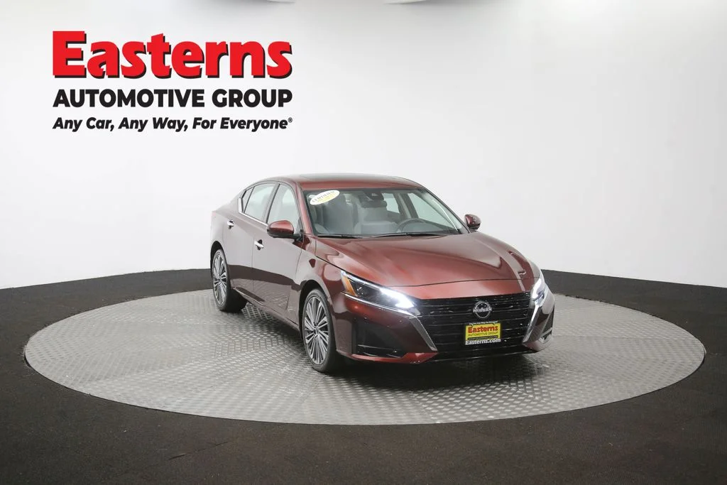 Used 2024 Red Nissan 2.5 SL image 54