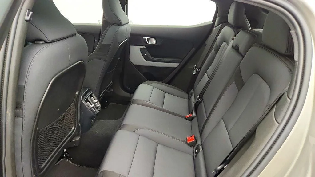 Used 2022 Moon Polestar Long Range Dual Motor image 22