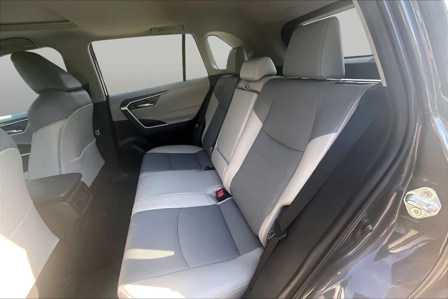 Used 2025 Magnetic Gray Metallic Toyota XLE Premium image 20