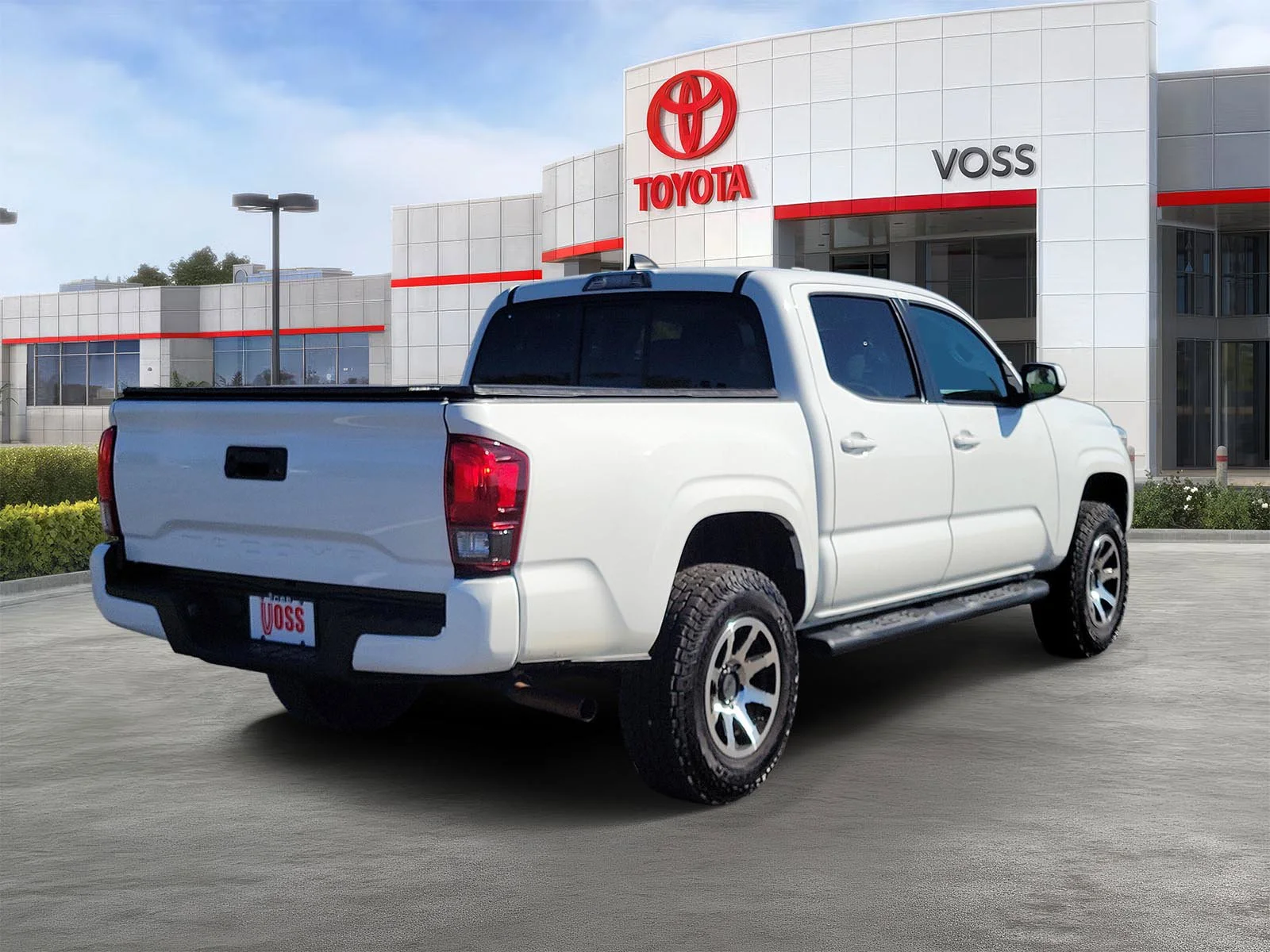 Used 2020 Super White Toyota SR image 4