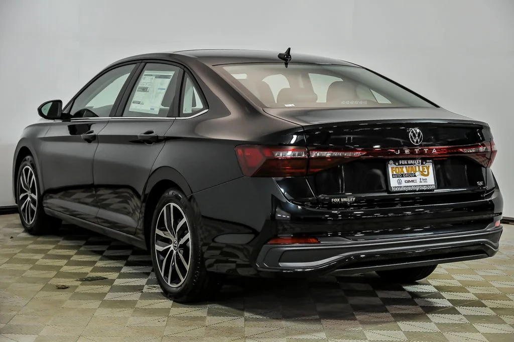 New 2026 Black Volkswagen 1.5T SE image 4