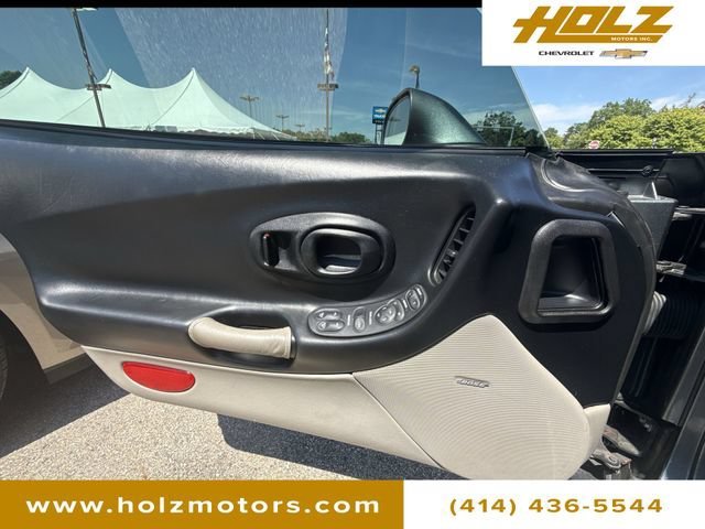 Used 2003 Medium Spiral Gray Metallic Chevrolet 2dr Cpe image 20