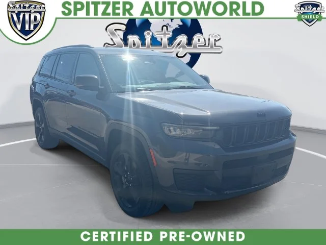 Used 2023 Gray Jeep Altitude image 1