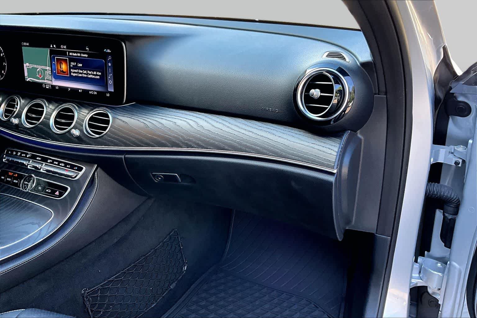 Used 2020 Iridium Silver Metallic Mercedes-Benz E 350 image 19