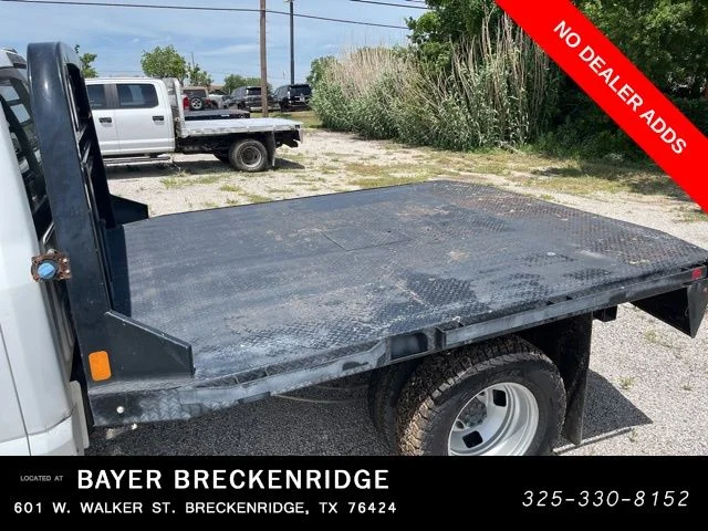 2022 Ford F-350 Super Duty Chassis Cab XL - Photo 9