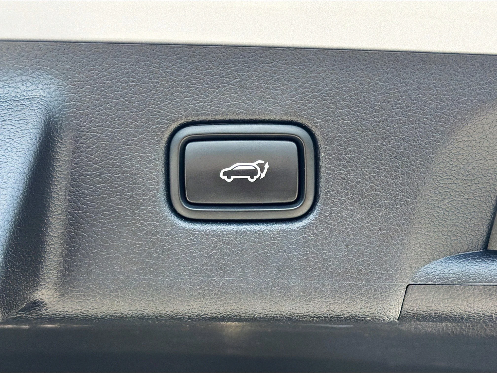 Used 2022 Typhoon Silver Hyundai Calligraphy image 14