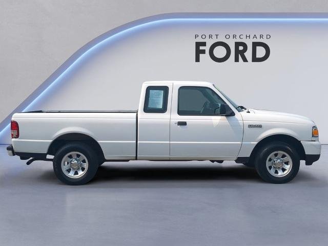 Used 2009 White Ford  image 7