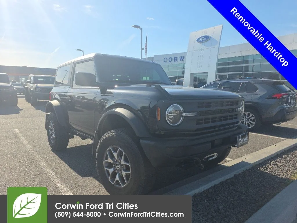 2023 Ford Bronco Base 4x4's photo